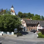 Meyer, Familie Orthacker Pensión 3*