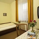 Meyer, Familie Orthacker