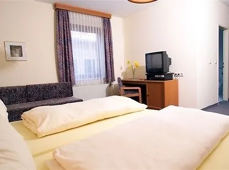 Fruehstueckspension Meyer, Familie Orthacker 3* Γκρατς