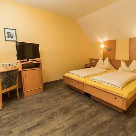 Lavilo Hotel Straßgang 3*