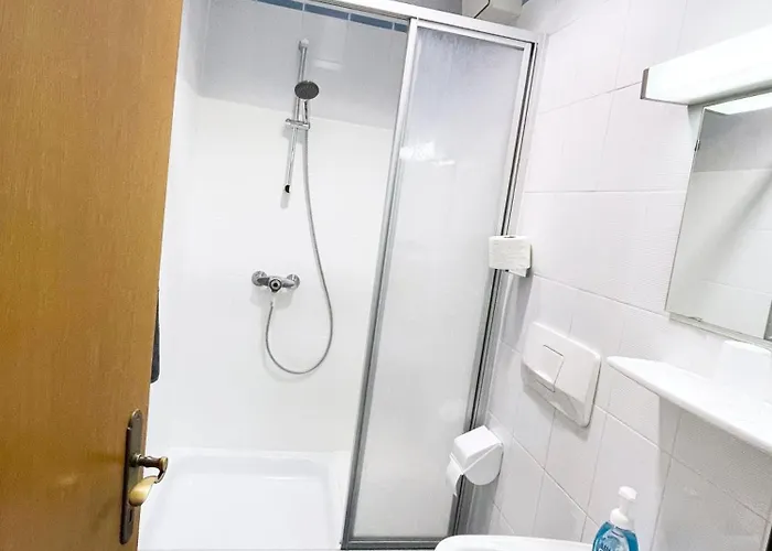 Fruehstueckspension Meyer, Familie Orthacker Maison d'hôtes Graz