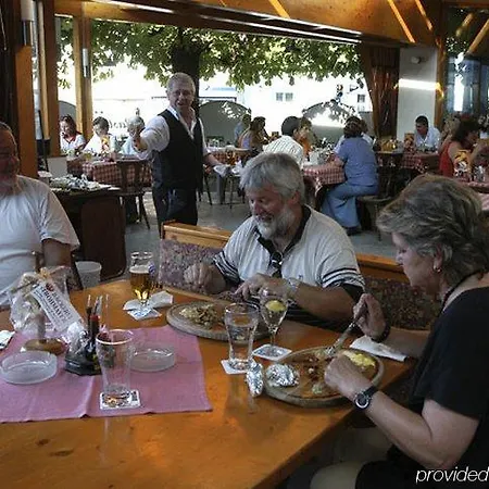 Fruehstueckspension Meyer, Familie Orthacker 3*