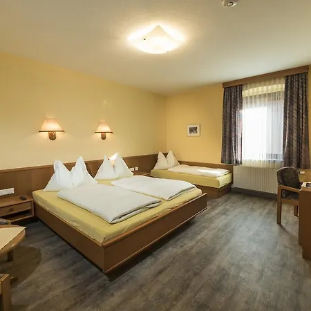 Fruehstueckspension Meyer, Familie Orthacker Грац