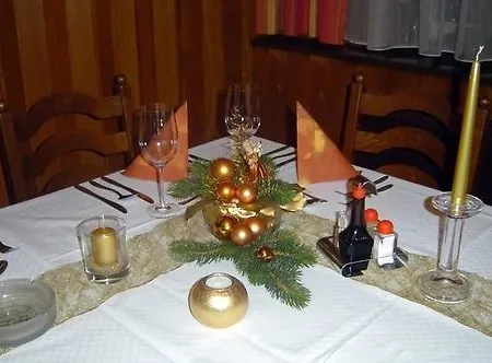 Fruehstueckspension Meyer, Familie Orthacker 3*