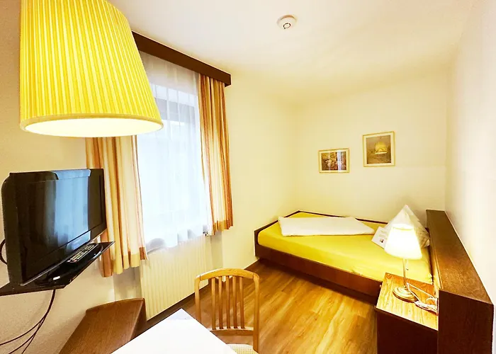 Fruehstueckspension Meyer, Familie Orthacker Грац