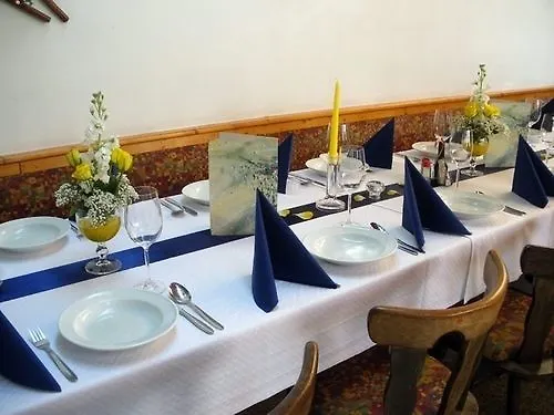 게스트하우스 Fruehstueckspension Meyer, Familie Orthacker 3*