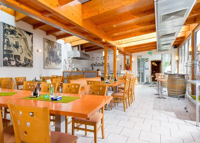 Fruehstueckspension Meyer, Familie Orthacker 게스트하우스 그라츠